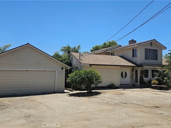 1174 Sunset Dr, Vista, CA 92081