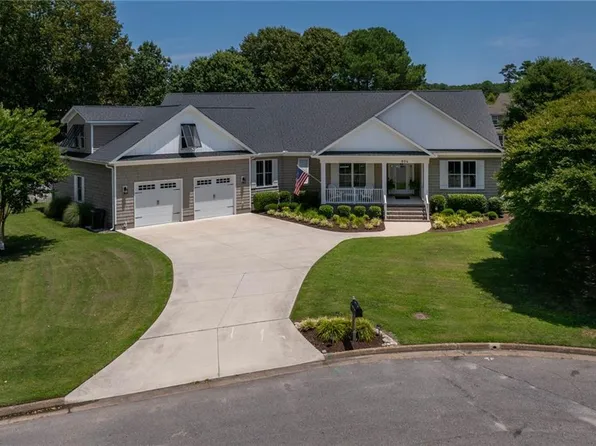 804 Santiago Point, Virginia Beach, VA 23456