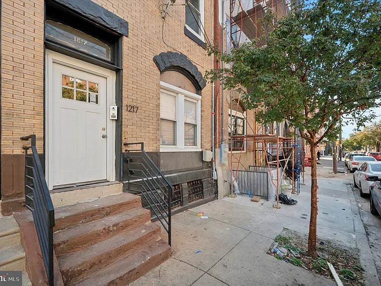 1217 N 28th St #3 — Photo 9
