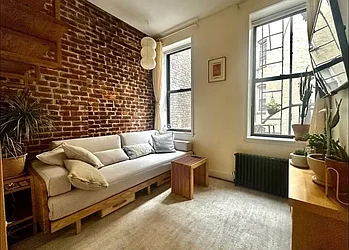 21 Catherine Street #2B image 1 of 14