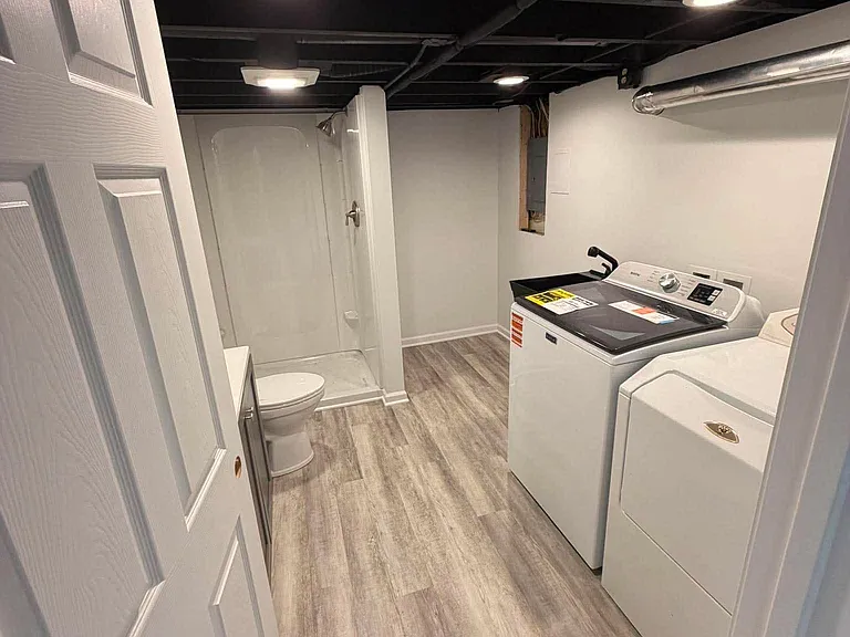 Washing Machine & Dryer
