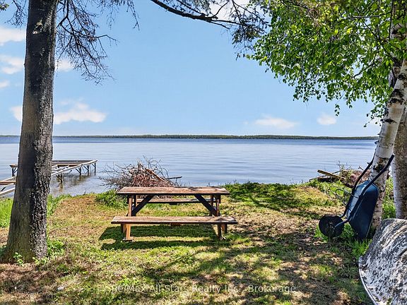 3rd image of 26 Lake St