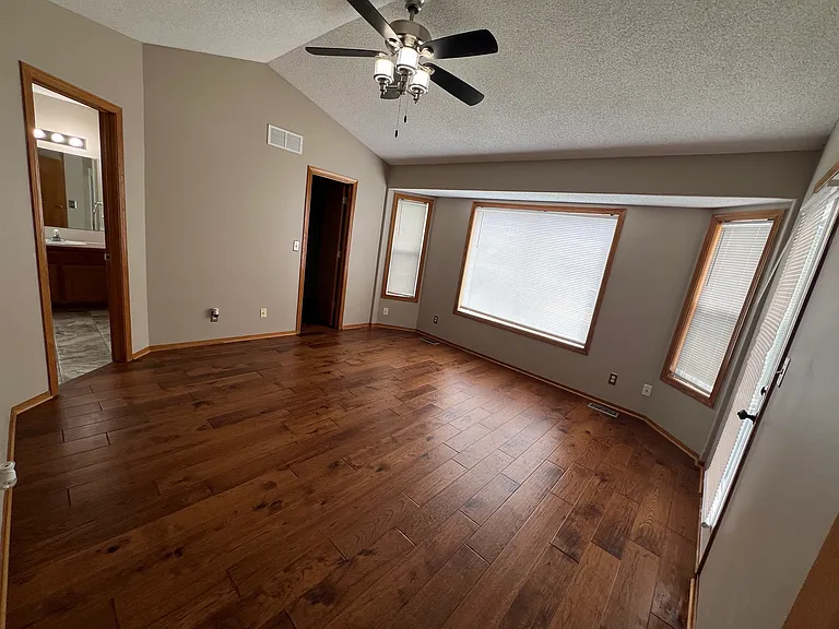 2430 S Gatewood St — Photo 14