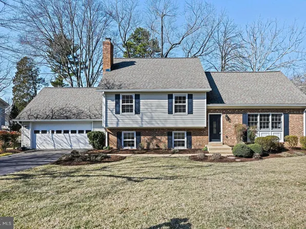 1728 Creek Crossing Rd, Vienna, VA 22182