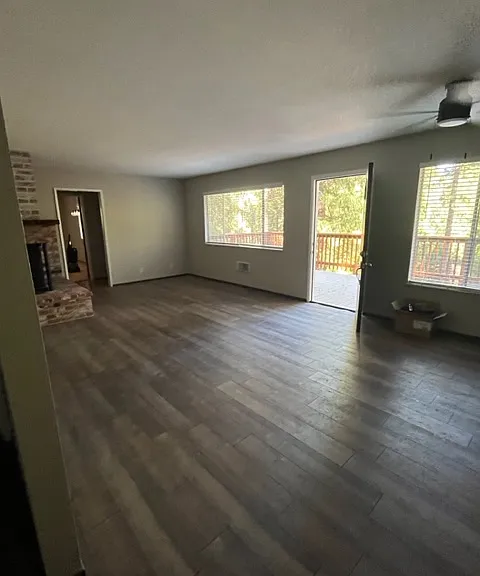 16931 Silver Dr S — Photo 10