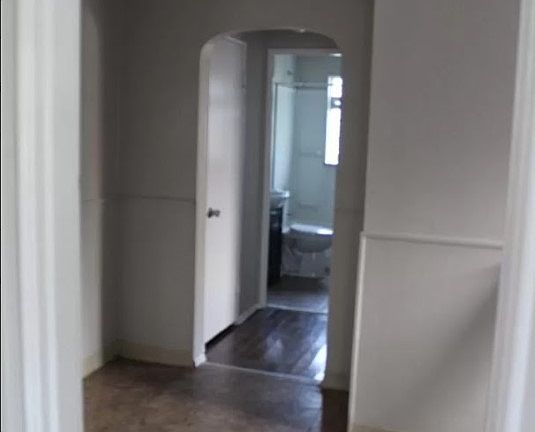 3rd image of 32 Gahl Ter APT A