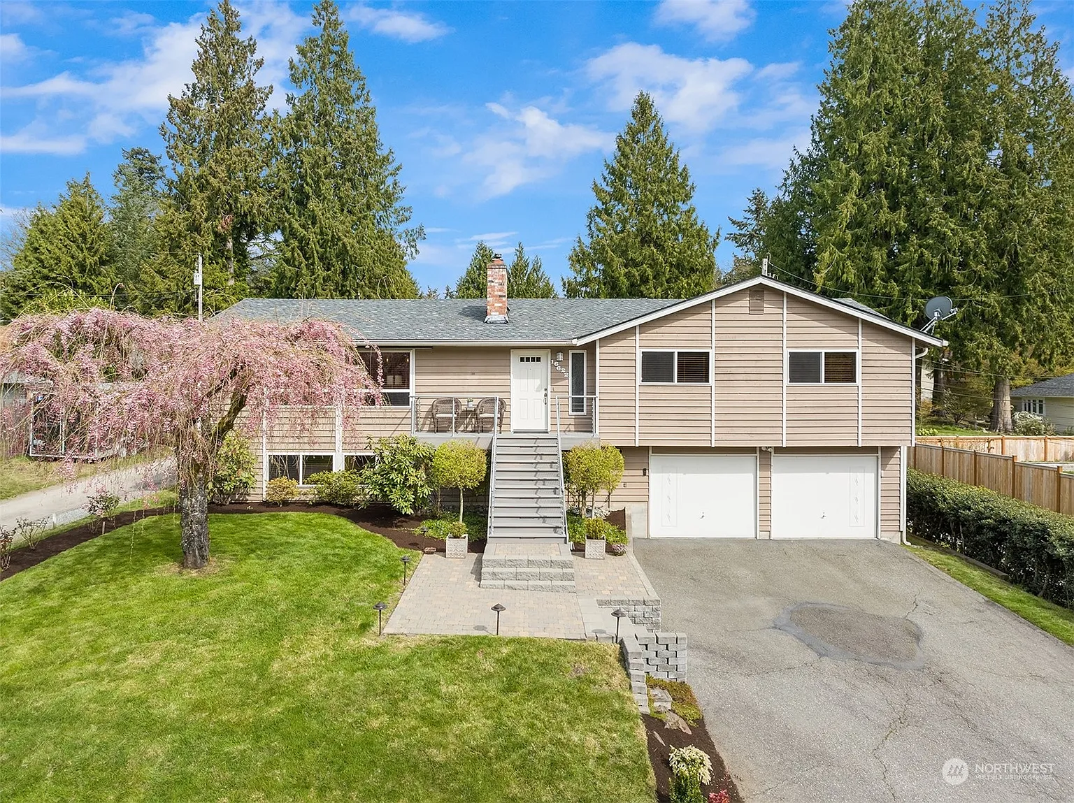 16622 6th Avenue SW photo 1
