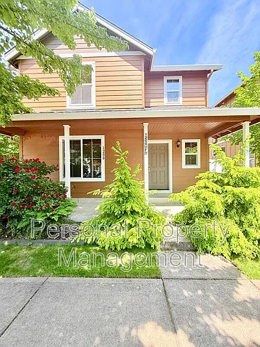 1200 SE 7th St Photo 1