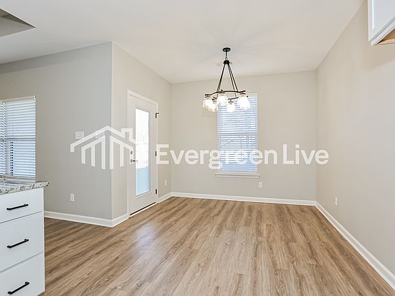5th image of 4564 Western Woods Dr