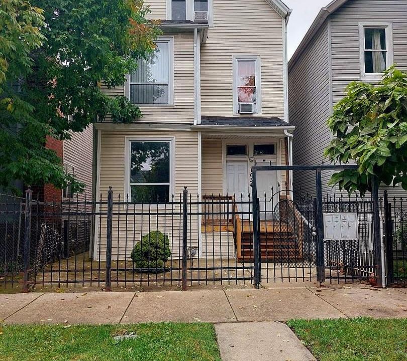 1st image of 1634 N Sawyer Ave APT 1