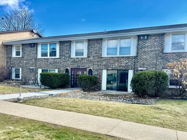 811 Smetana Rd APT 8, Hopkins, MN 55343