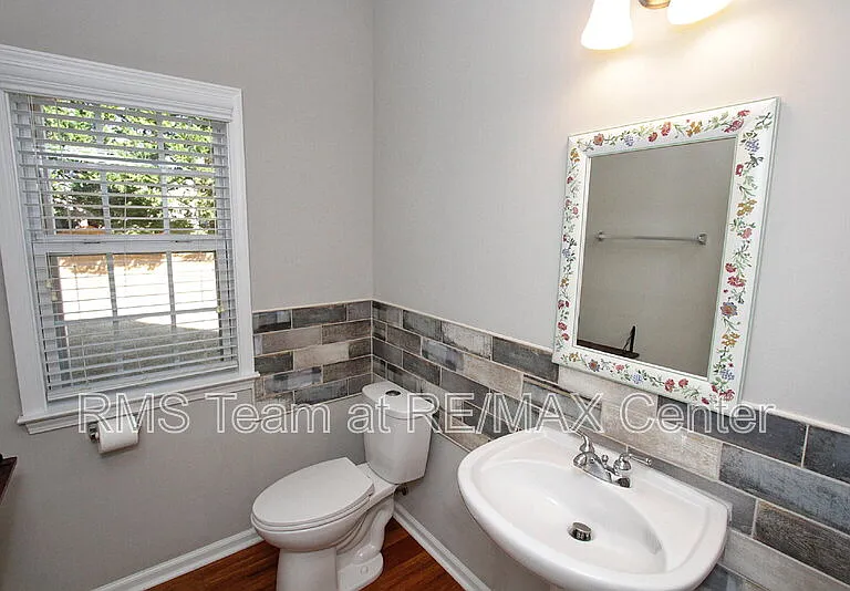 5057 Bethpage Dr — Photo 20