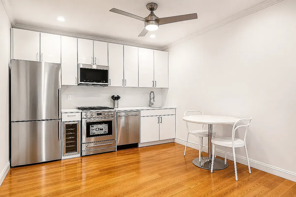 1875 Lexington Avenue — Photo 1
