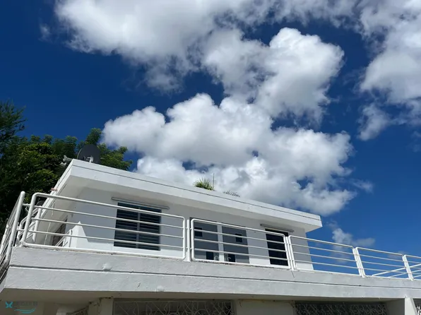 1286 Calle 11 Montecarlo #2A, San Juan, PR 00924