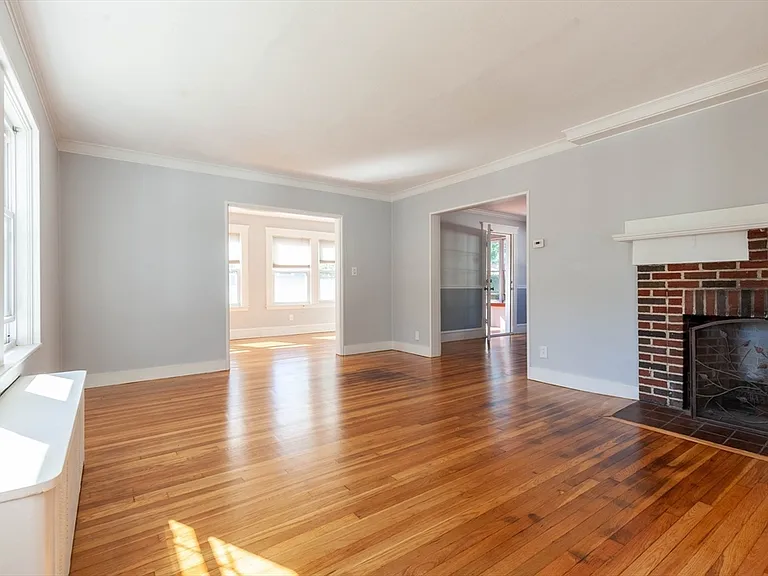 4 Mystic Rd — Photo 4