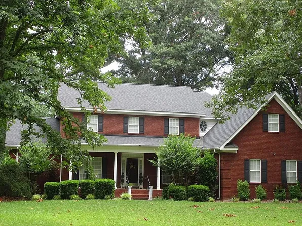 126 Cross Creek Cir, Macon, GA 31210