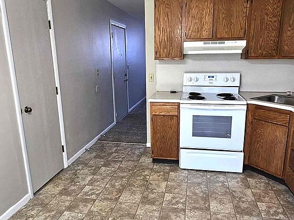 4th image of 3920 Kenowa Ave SW #2