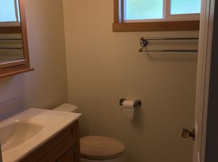 100 Adrian Ct, Vacaville, CA 95687