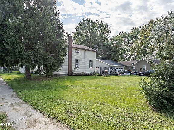 3rd image of 11025 Shepler St