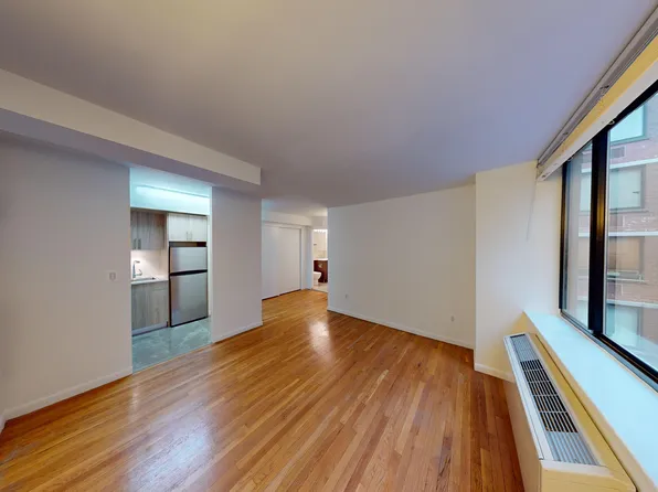 121 Reade Street image 1 of 10