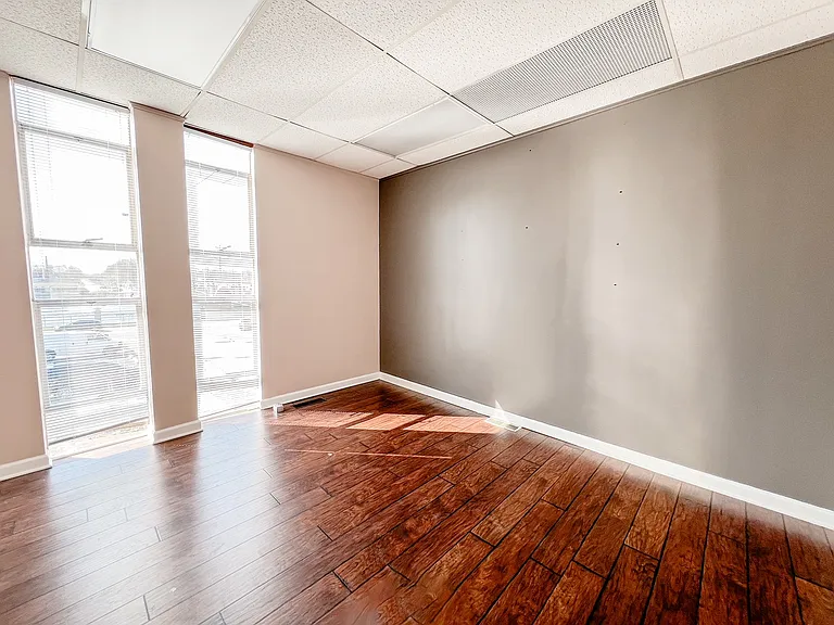 555 S Schuyler Ave #280 — Photo 2