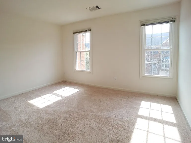 1781 Dawson St — Photo 11