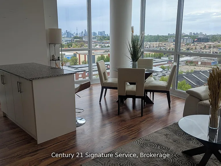 35 Brian Peck Cres #Penthouse 18-18 — Photo 7