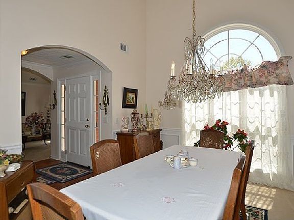 4th image of 6258 Saddlehorse Dr