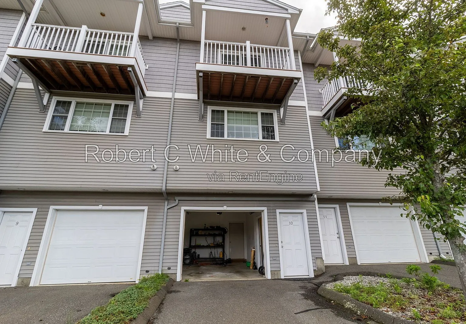 2 bed, 2.5 bath, 1760 sqft, $2,340 — Photo 1