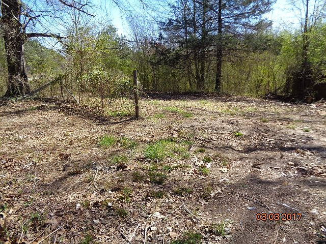 2nd image of 132 Flat Shoals Rd