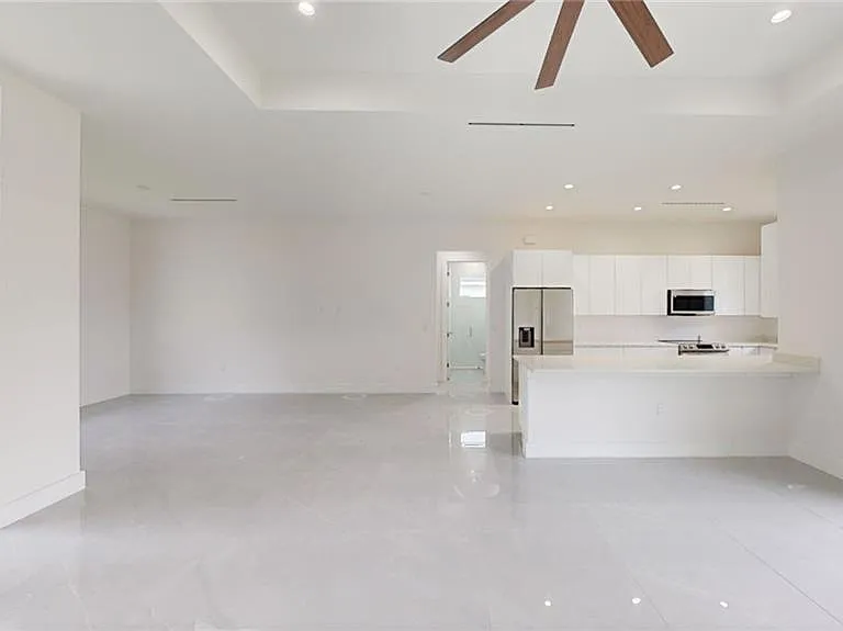 6048 Stratton Rd — Photo 9