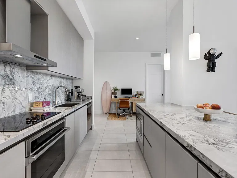 1030 15th St #Penthouse 3 — Photo 11