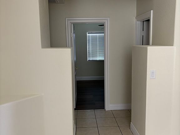 4th image of 1087 Snow Roof Ave