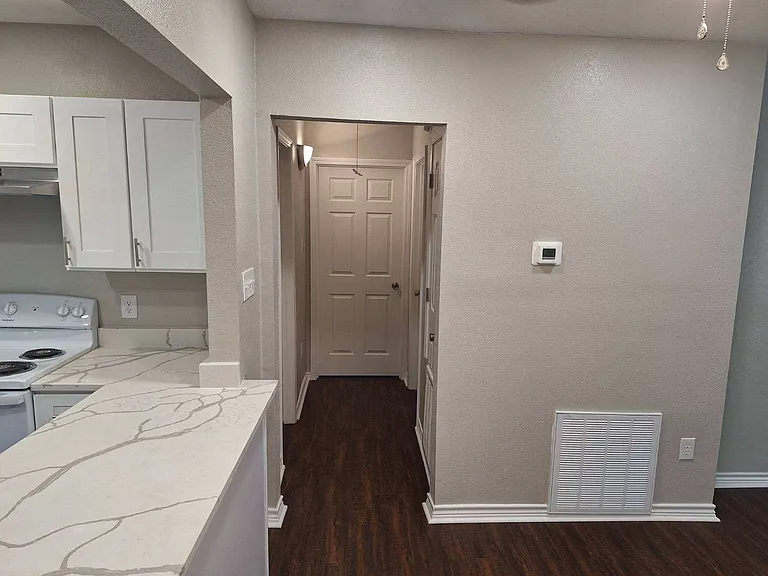 402 Azalea Dr — Photo 13