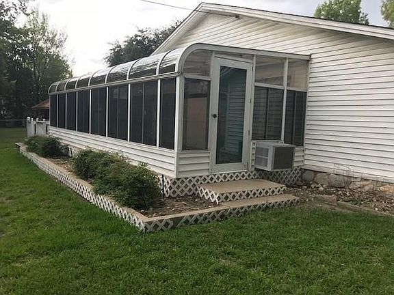 4th image of 5705 Bonnie Wayne St
