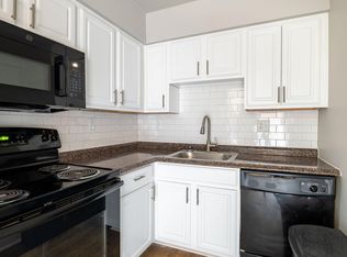 Oakmont Flats Apartments, Amelia, OH 45102