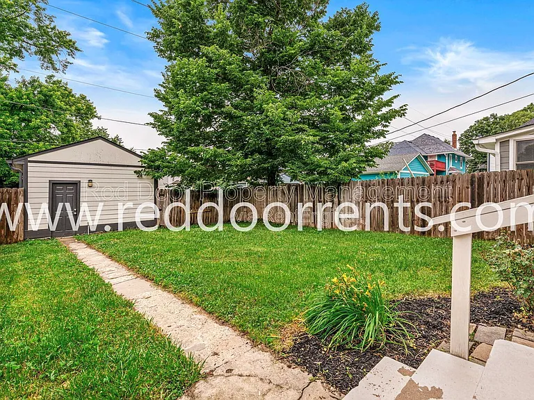 3146 Broadway St — Photo 40