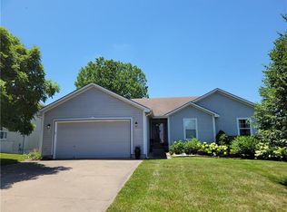 710 SW Shorthorn Dr, Grain Valley, MO 64029