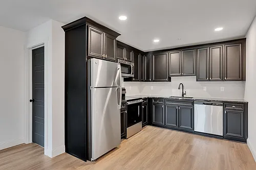 36 Pawling Ave #200 Photo 1