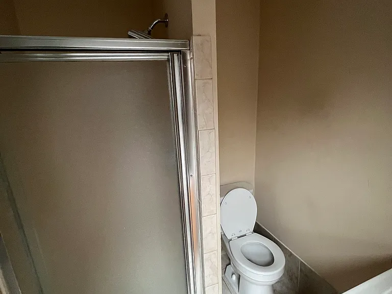 1321 S Broad St #6 — Photo 6