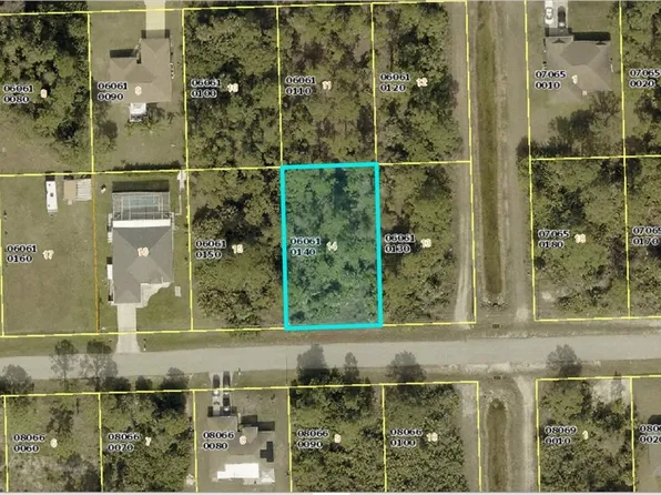 3402 51st St W, Lehigh Acres, FL 33971