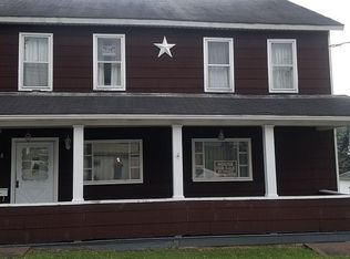 1268 3rd St, Windber, PA 15963