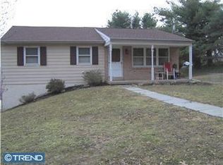 2305 Karen Ln, Hatboro, PA 19040