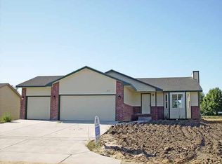615 Plantation St, Maize, KS 67101