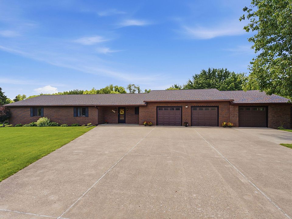 1st image of 2472 Hummingbird Ln