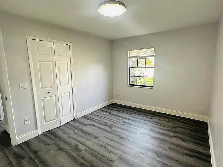648 Pyramid Ave — Photo 51