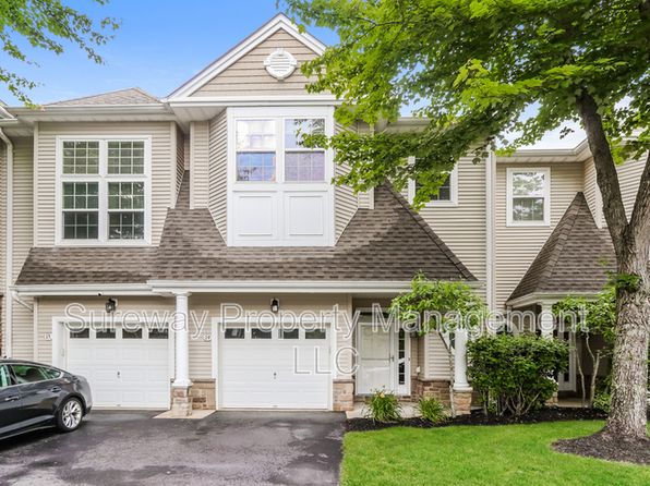 19 Ocean Breeze Ct