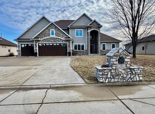 21 Venetian Dr, Clear Lake, IA 50428