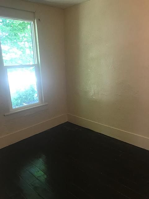1st image of 619 W Jefferson St #46580