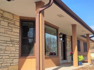 6522 W Glenbrook Rd, Brown Deer, WI 53223